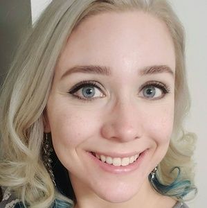 Meet your Posher, Catherine